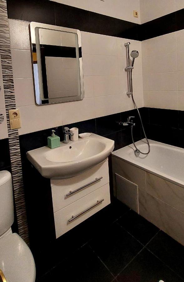Апартаменти Буча Жк Центральний Extérieur photo